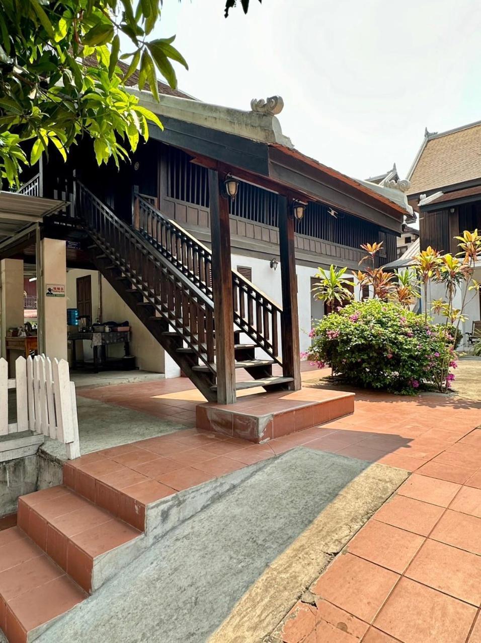 Residence Boutique Hotel Luang Prabang Luaran gambar