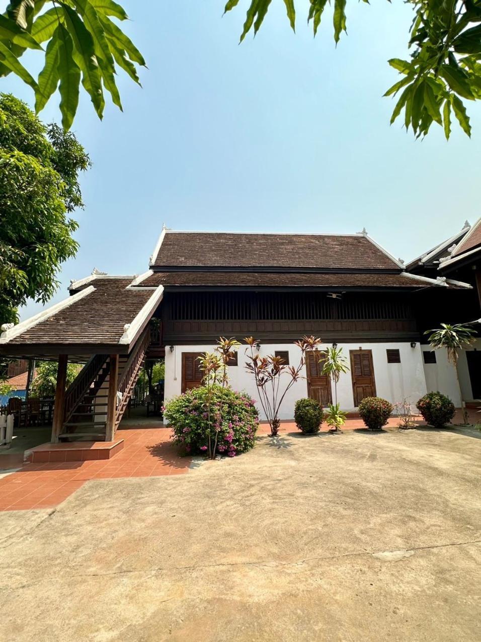 Residence Boutique Hotel Luang Prabang Luaran gambar