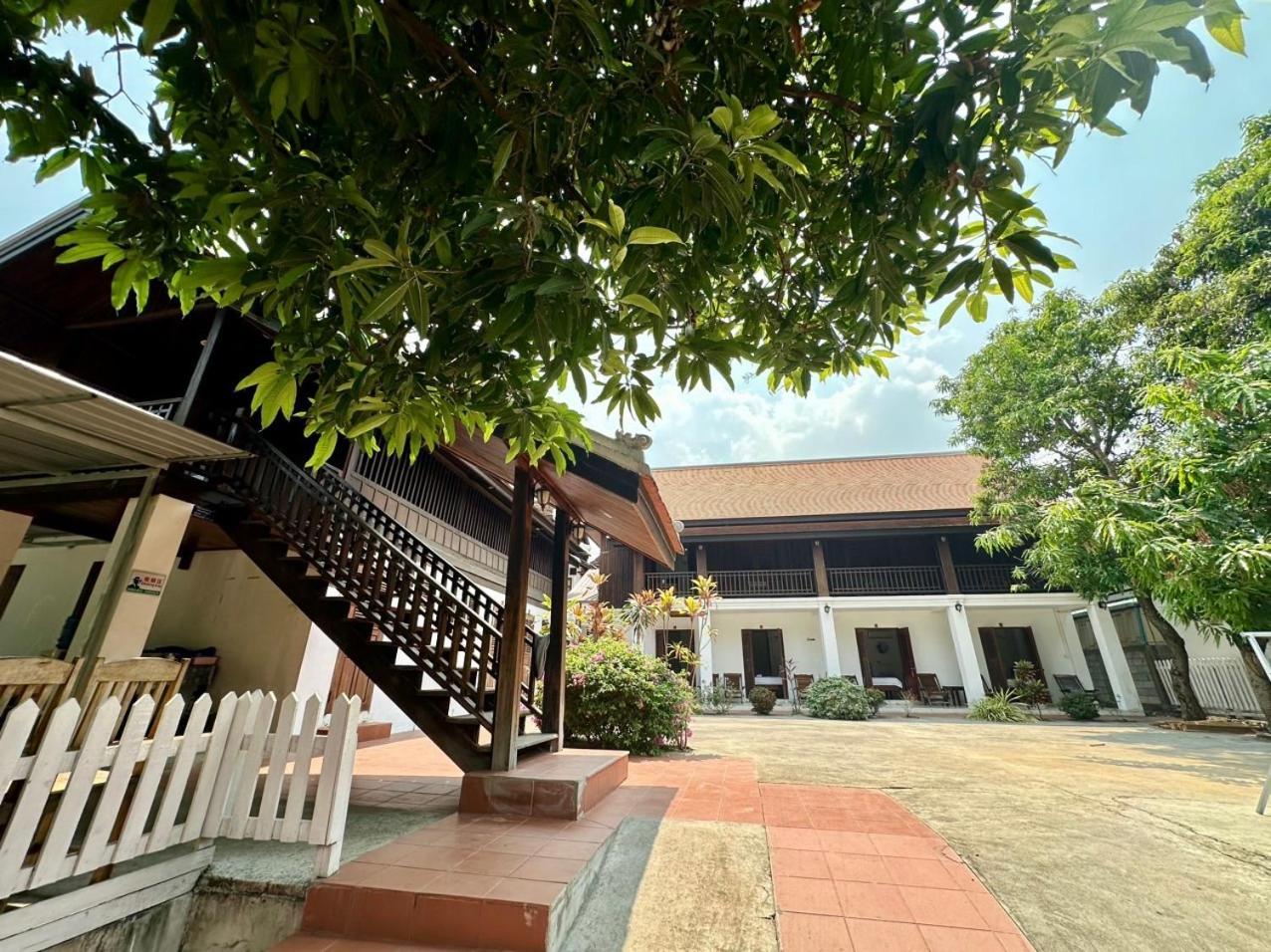 Residence Boutique Hotel Luang Prabang Luaran gambar