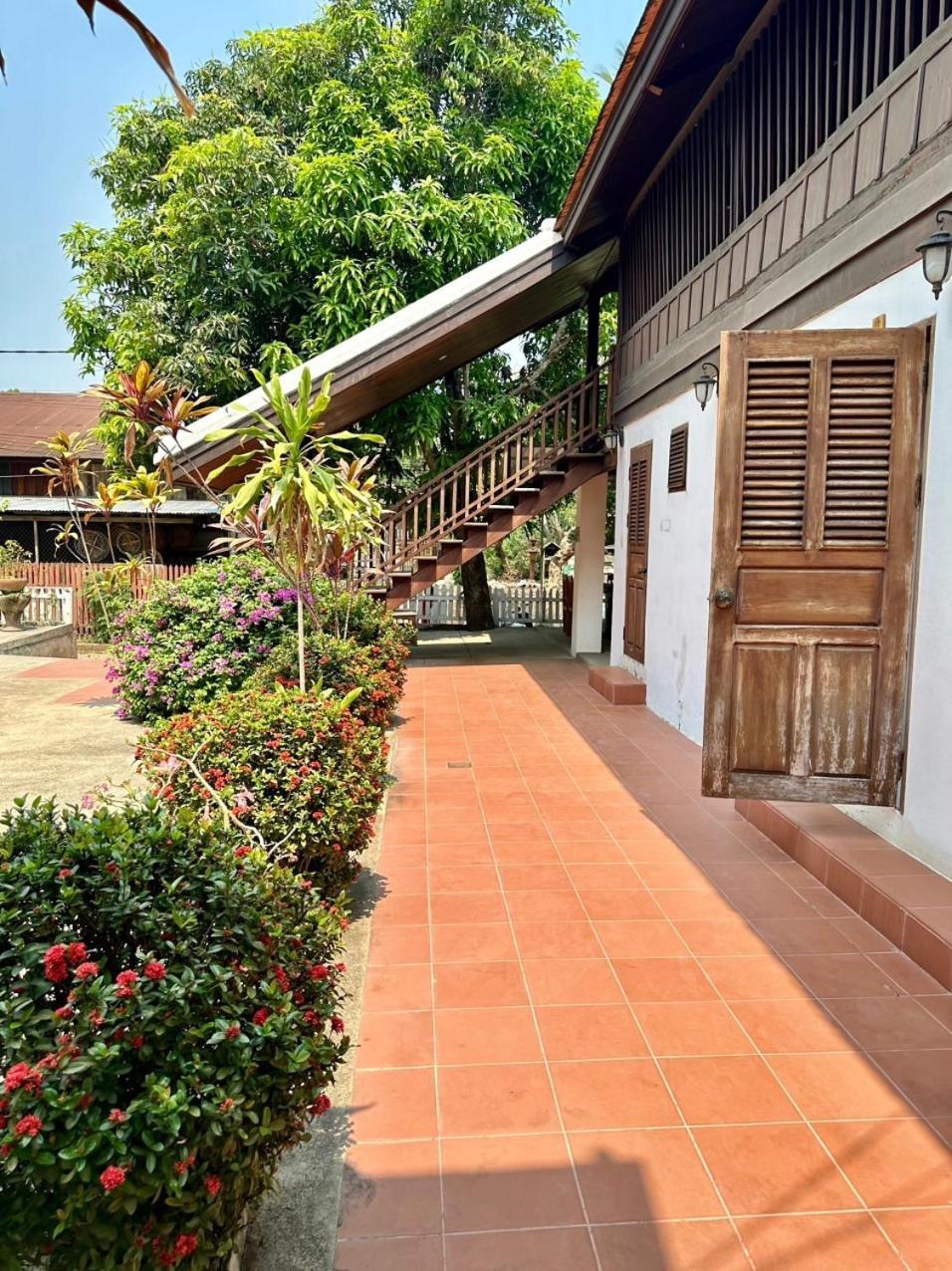 Residence Boutique Hotel Luang Prabang Luaran gambar