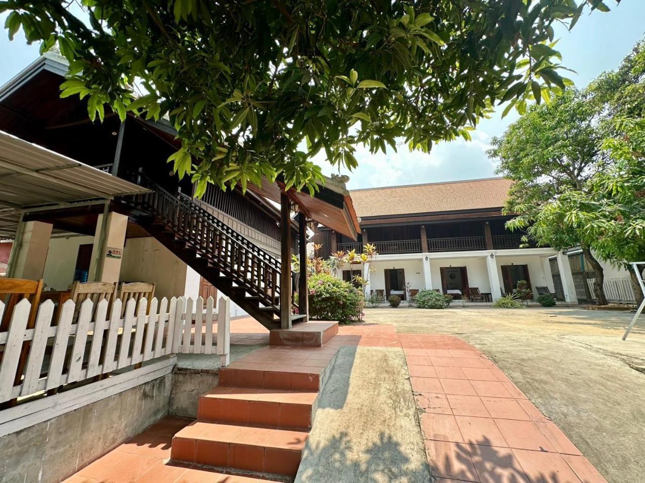 Residence Boutique Hotel Luang Prabang Luaran gambar